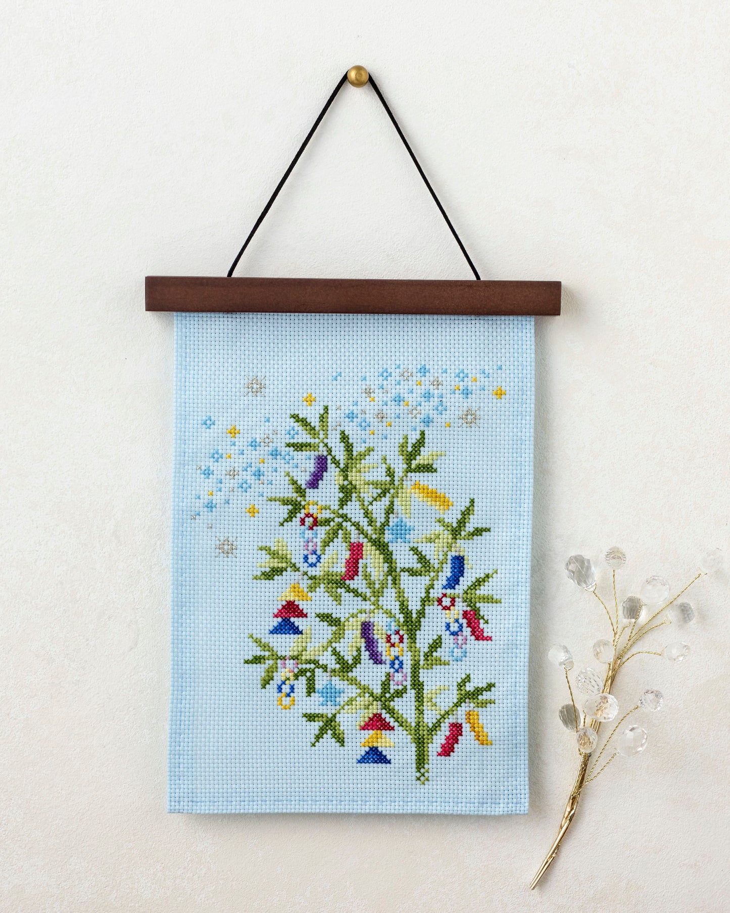 COSMOクロスステッチキット　暮らしが華やぐ季節のたのしみ