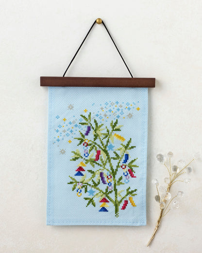 COSMOクロスステッチキット　暮らしが華やぐ季節のたのしみ