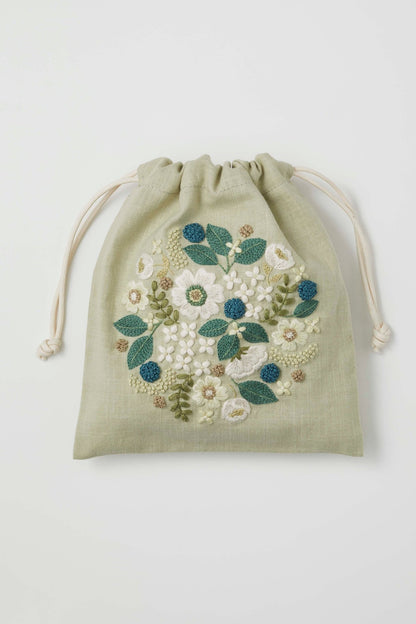 COSMO 刺しゅうキット yulaのこころ躍る草花刺繍 (可憐なフラワーサークル) No.542404 - COSMO コスモ