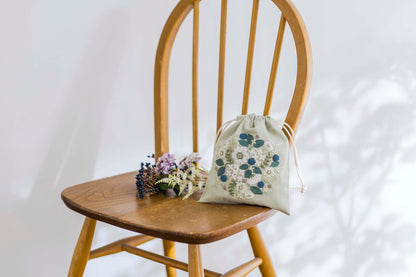 COSMO 刺しゅうキット yulaのこころ躍る草花刺繍  (可憐なフラワーサークル) No.542404